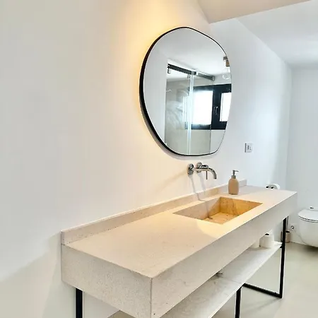 Peral Old Town Penthouse - Eaw Homes 公寓 马尔韦利亚