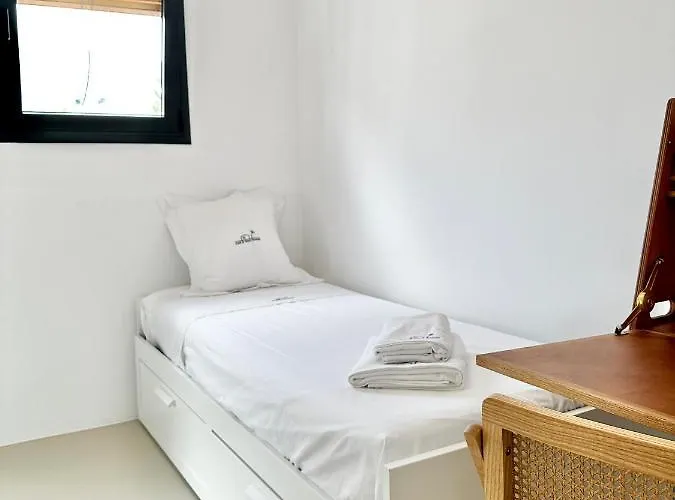Peral Old Town Penthouse - Eaw Homes